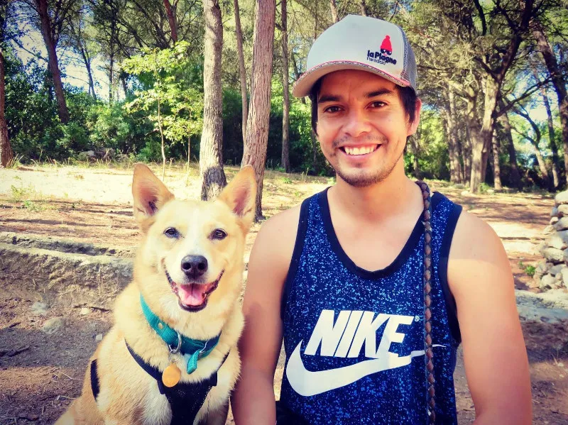 Portrait de Alexis, éducateur canin à Montpellier